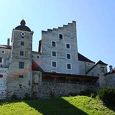 Burg Clam