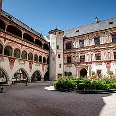 Innenhof Schloss Tratzberg (Foto: www.schloss-tratzberg.at)